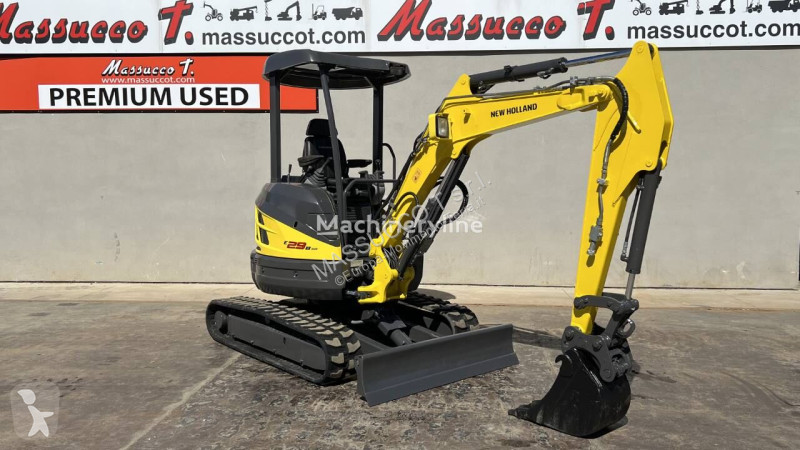 Escavatore New Holland E29B