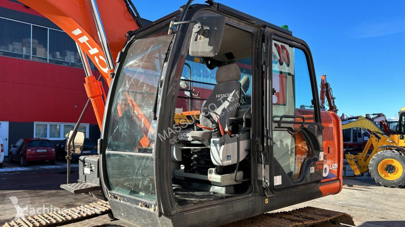 Excavadora Hitachi -6