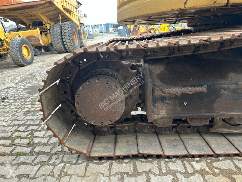 Graafmachine Caterpillar 335F L CR