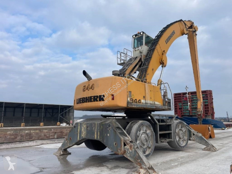 جرافة Liebherr A 944 C HD