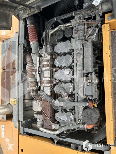 Escavadora Liebherr LC
