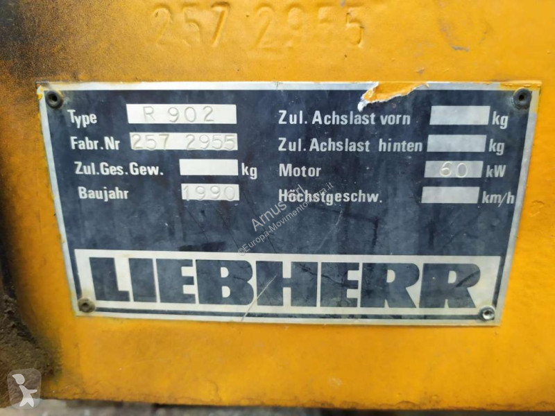 Escavatore Liebherr 902