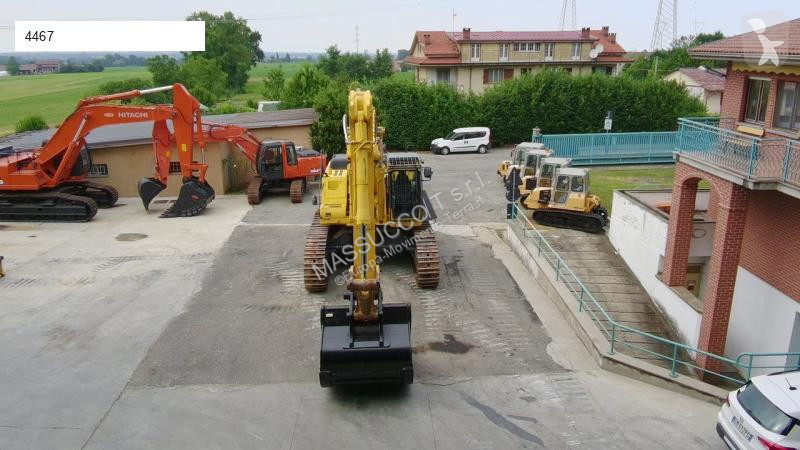 Escavadora Komatsu PC700 LC-8E0