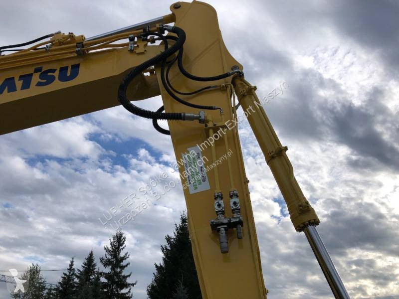 Excavator Komatsu PC210LC-11