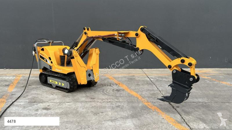 Escavatore Brokk 90
