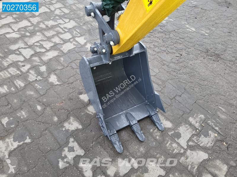 Lopatový nakládač XCMG XE27 E 2 AÑOS GARANTÍA...