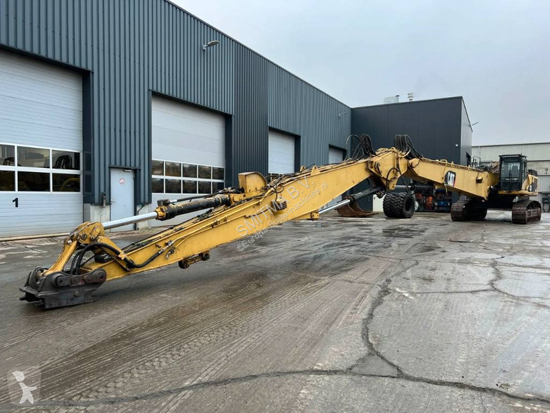 جرافة Caterpillar L UHD - 27m - OilQuick