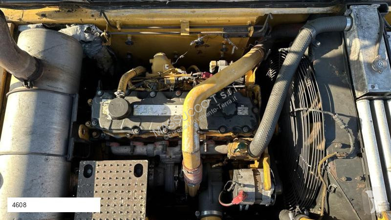 Escavatore Caterpillar D 4X4