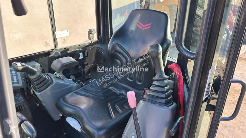 Escavatore Yanmar VIO26-6