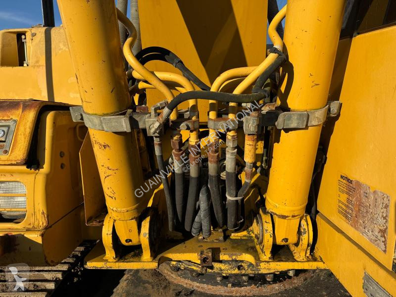 Escavatore Caterpillar