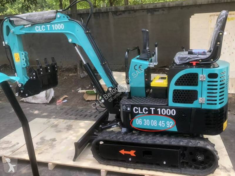 Lopatový nakládač CLC T 1000