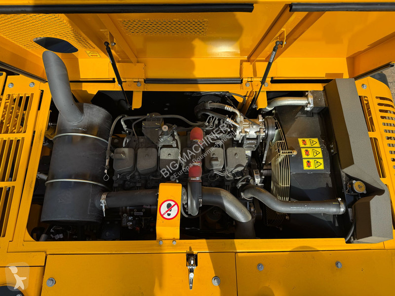Escavatore JCB 245LR Long Reach Excavator