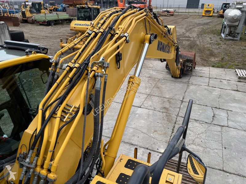 Escavadora Komatsu LC-11 tracked excavator,...
