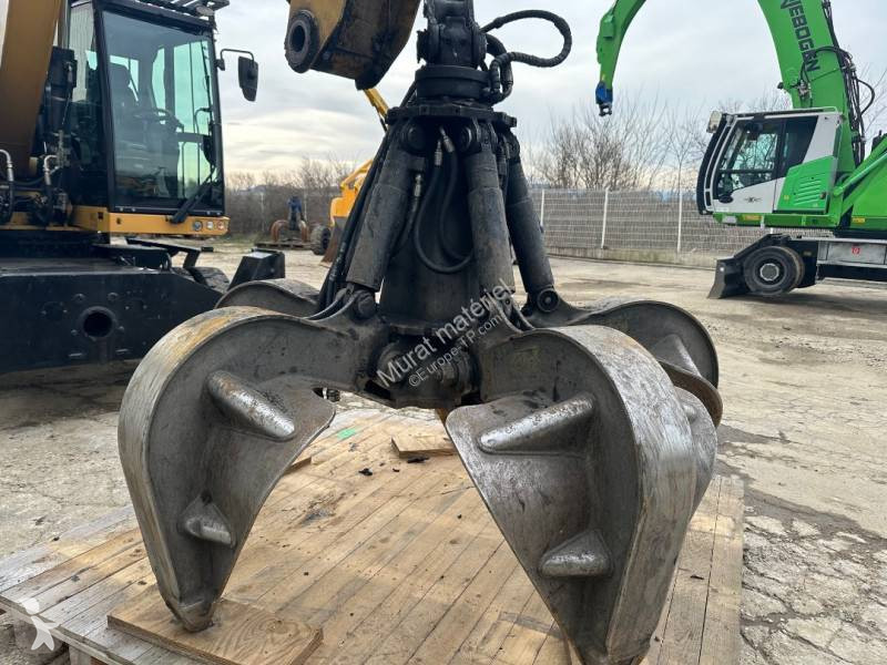 Graafmachine Caterpillar MH3024