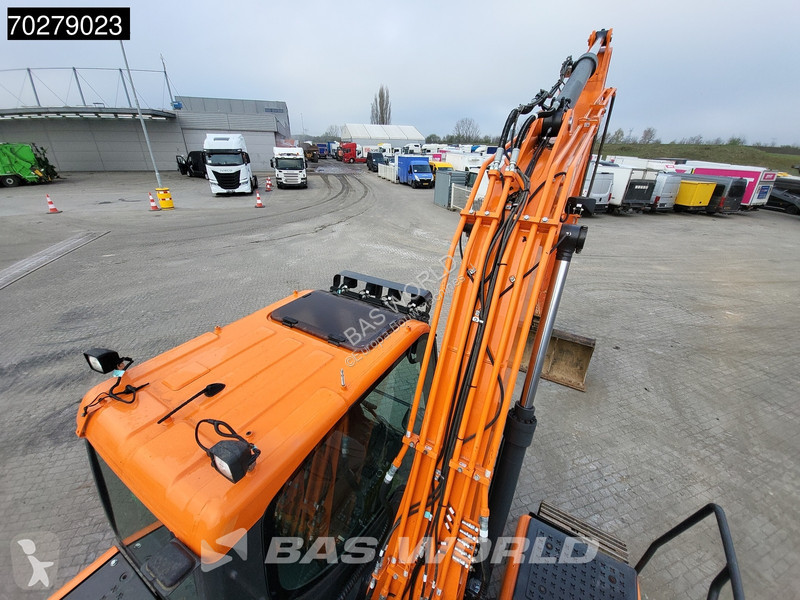 Excavator Doosan -5