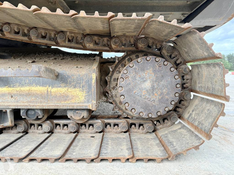 Graafmachine Volvo EC250EL - Hamer Lines /...
