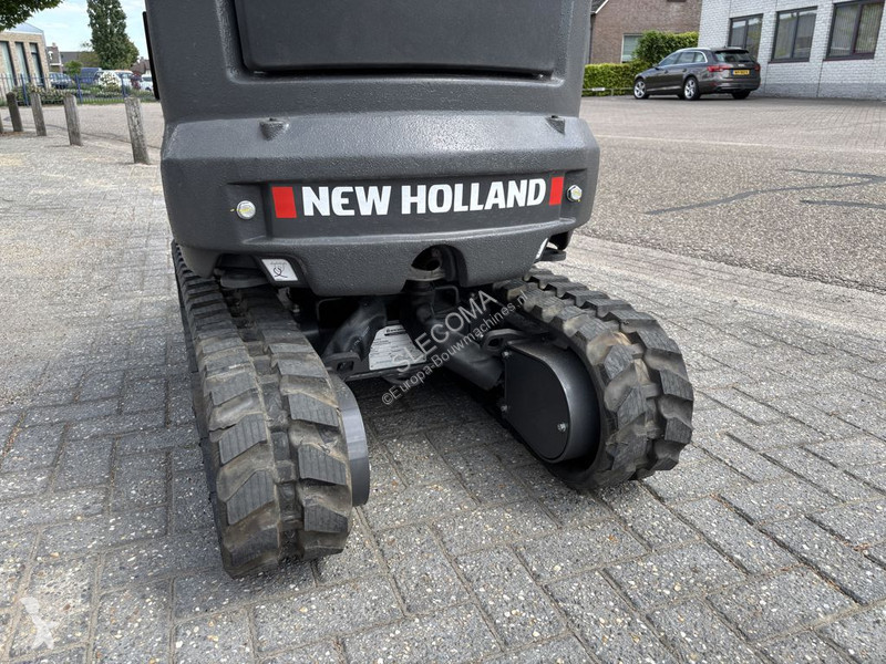 Escavadora New Holland E14D Minigraver
