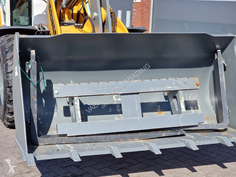 مُحمّلة Liebherr L506 compact - New - Bucket +...