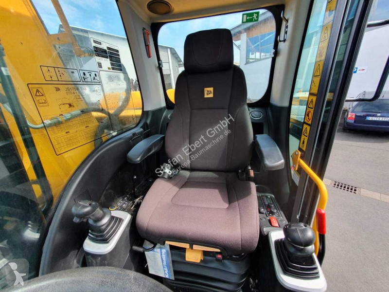 Escavatore JCB / 2024 / nur 622h! / 1x Tieflöffel