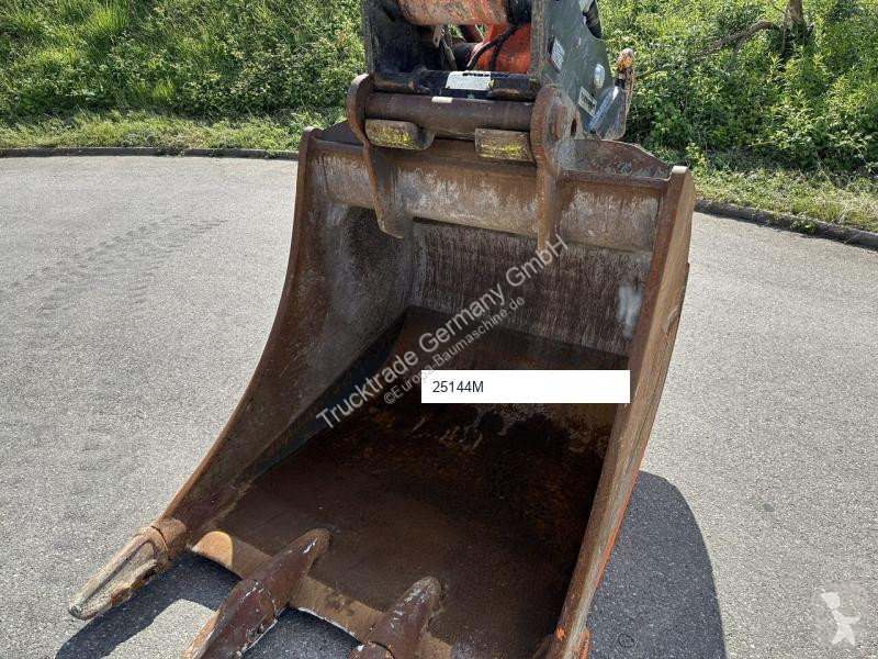 Lopatový nakládač Hitachi