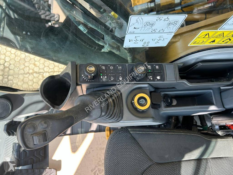 Graafmachine Caterpillar 395 with only 1600...