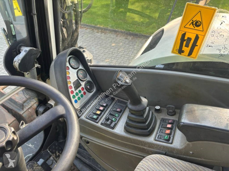 Excavator Terex