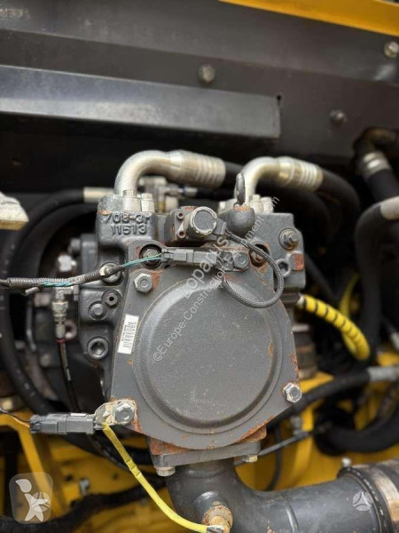 Graafmachine Komatsu LC-8