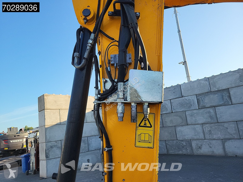 Escavadora JCB HD110W T4F HYDRADIG