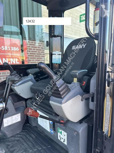 Skovl Sany SY26U Cabine - Gebruikt