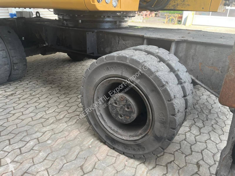 Graafmachine Caterpillar  MH3026