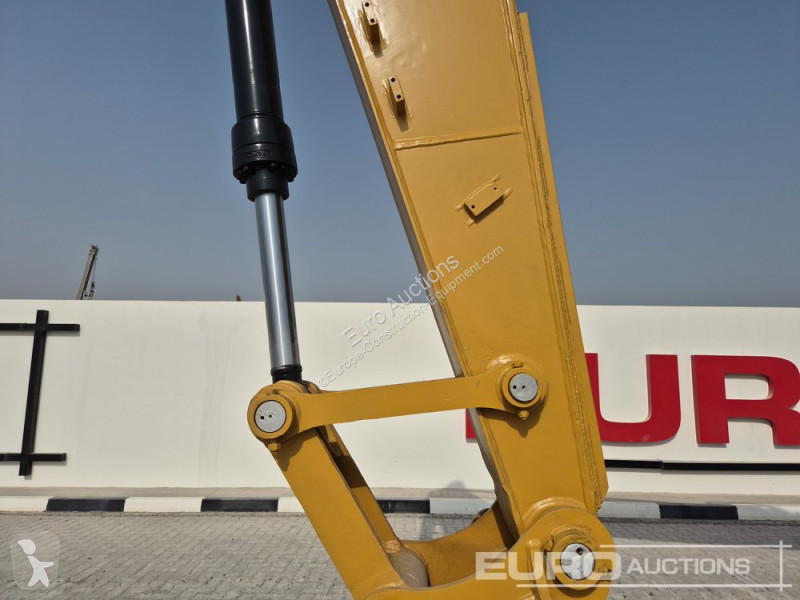 Excavator Caterpillar 3