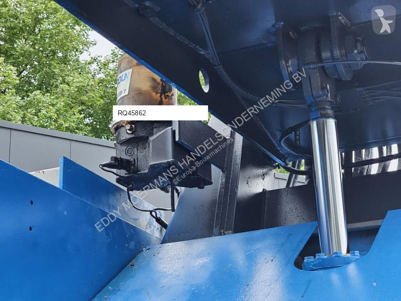 Skovl Fuchs RHL 350 With Adjustable Tracks