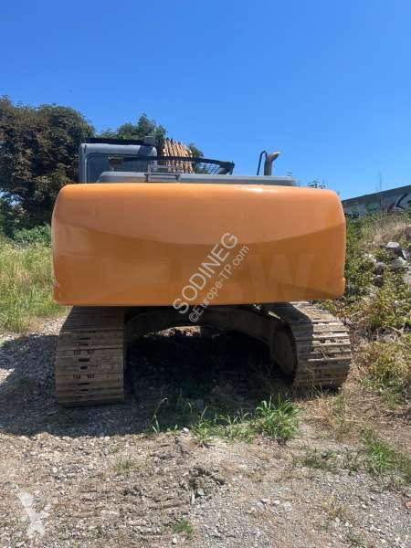 Escavadora Case