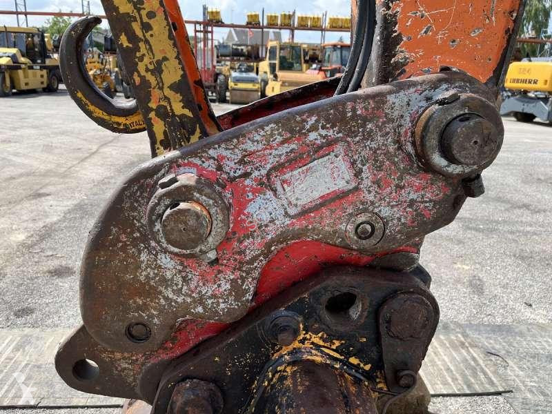 Excavadora Hitachi