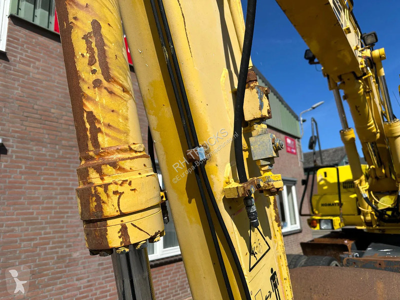 Escavatore Komatsu CE