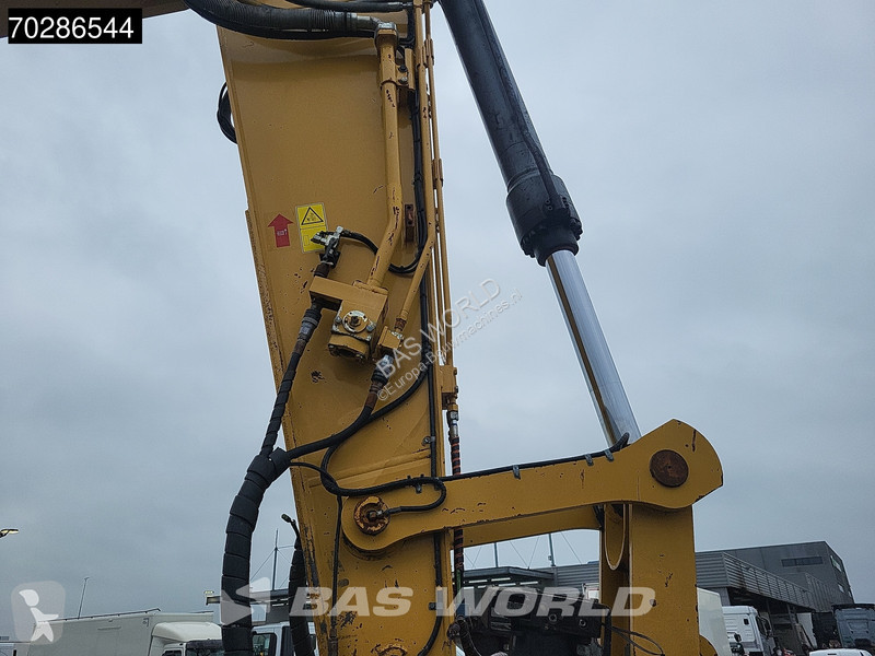 Escavatore Caterpillar EL