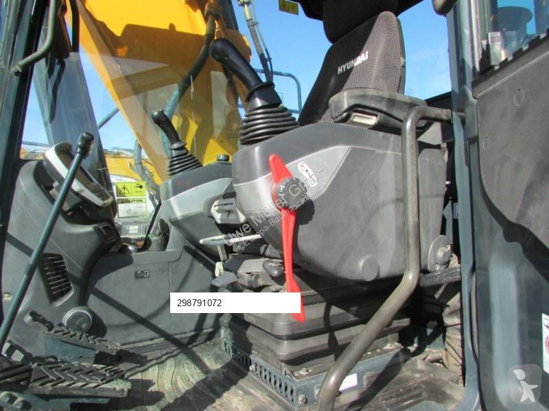Excavator Hyundai Kettenbagger / 68.000 EUR / AC