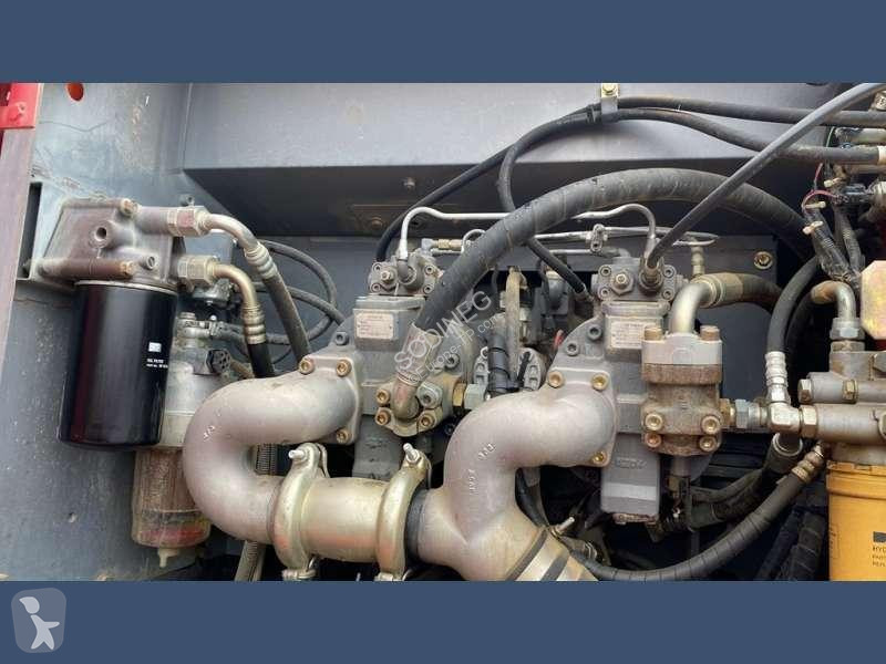 Escavatore Hitachi