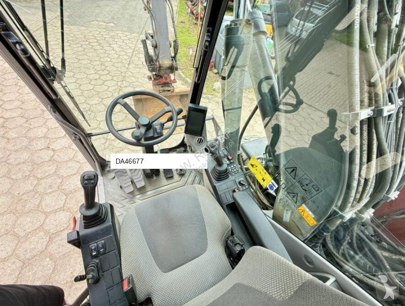 Lopatový nakládač Volvo EWR150E
