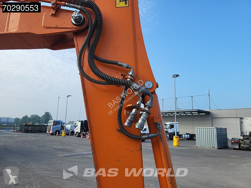 Escavadora Doosan DX63-3