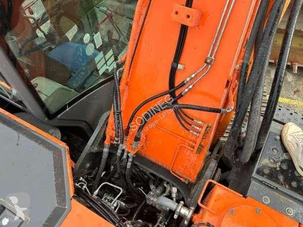 Escavadora Hitachi ZX225USLC-3