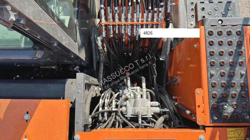 Excavadora Hitachi DM-7