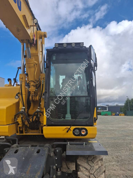 Escavatore Komatsu PW158-11