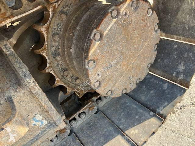 Escavadora Hitachi ZX135-6