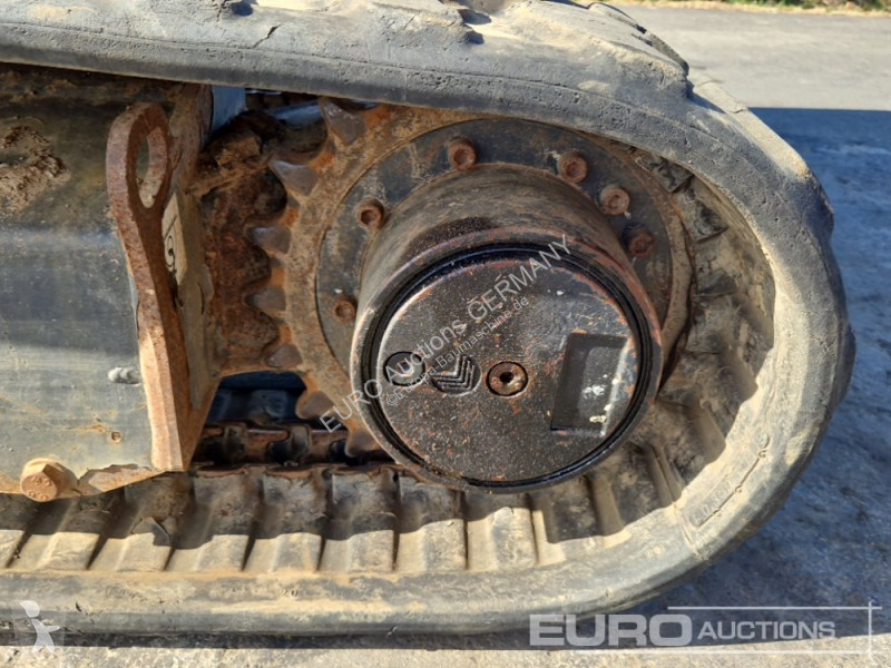 Escavadora Bobcat E27Z