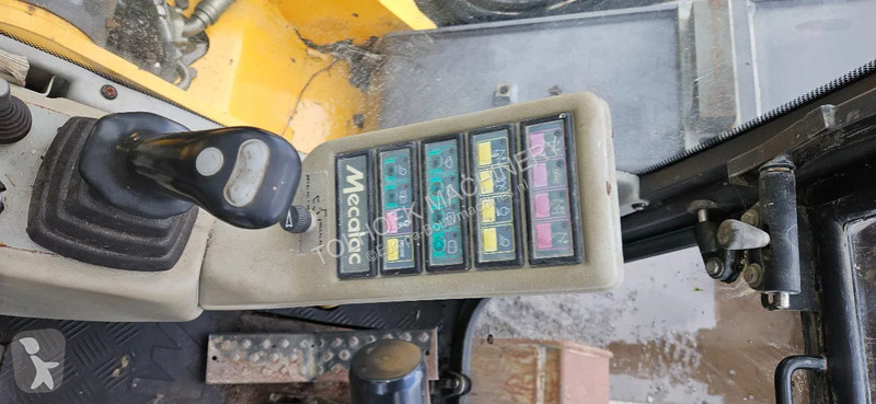 Excavator Mecalac