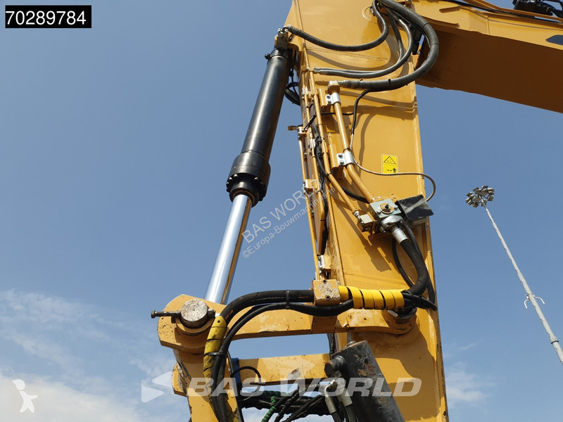 Graafmachine Caterpillar 335 FLCR OILQUICK