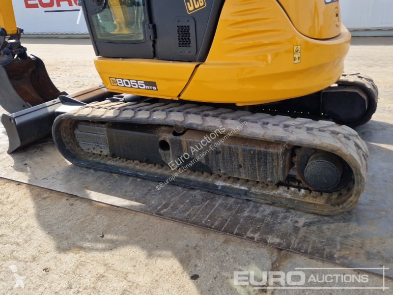 Escavadora JCB