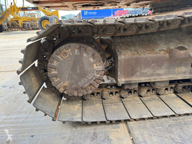 Escavatore Caterpillar