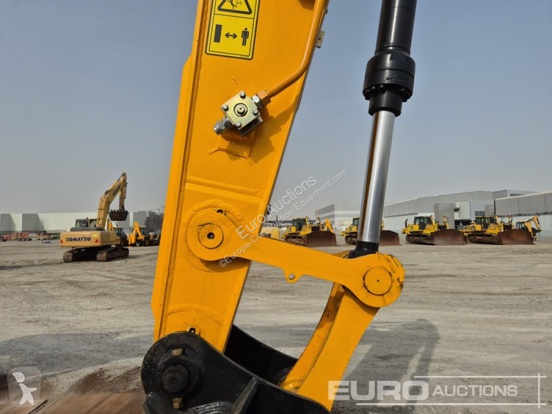 جرافة JCB JS215LC